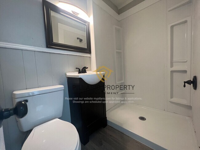 Building Photo - Cozy Anderson 2 Bedroom/1 Bathroom Cottage...