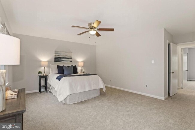 Building Photo - 5823 Berkshire Ct