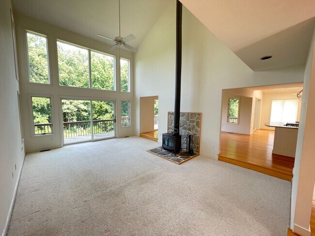 Building Photo - 26 Cannon Bluff Dr