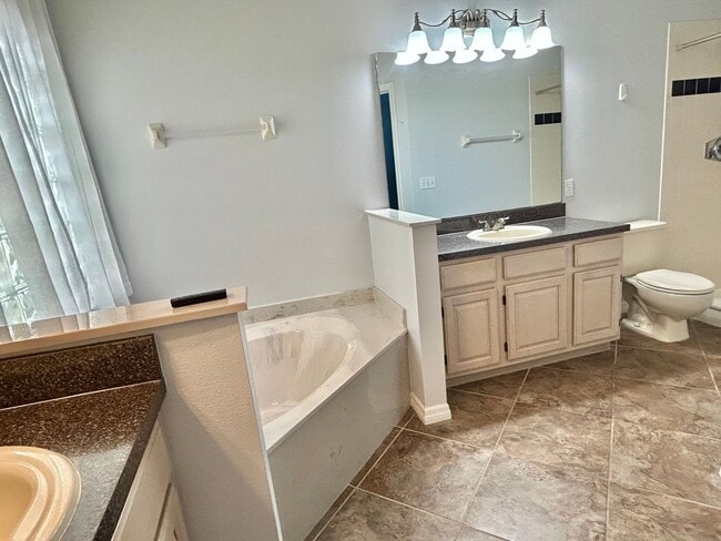 Building Photo - Amazing Dream Home with Water View and Pri...