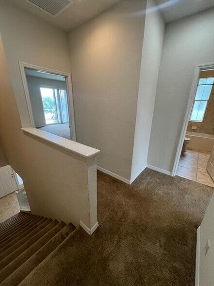 Building Photo - 1240 Turnbridge Dr