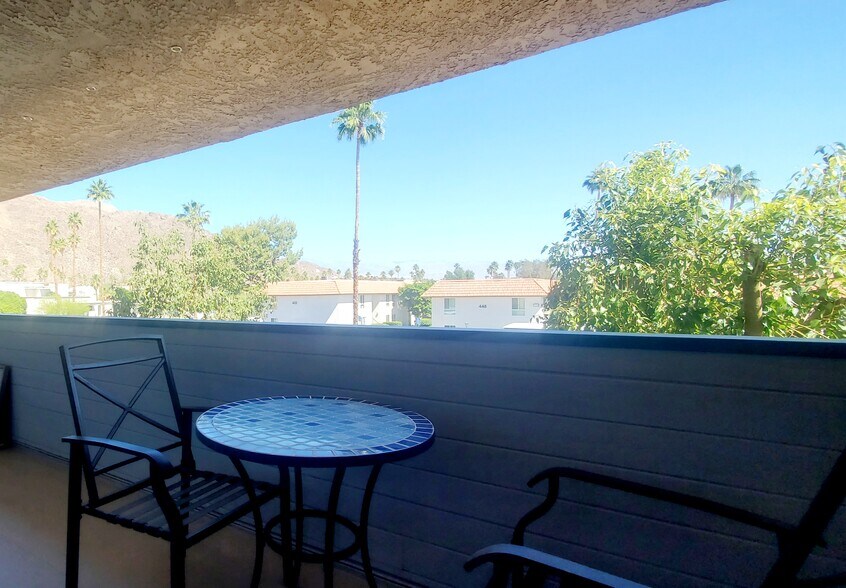 Building Photo - 467 S Calle El Segundo