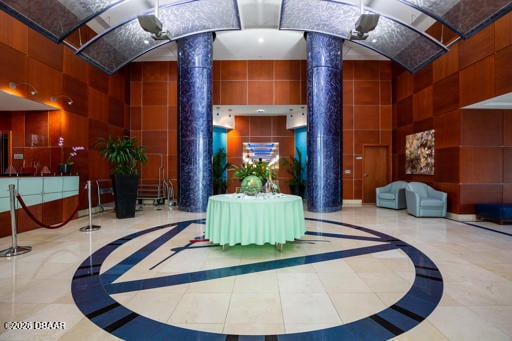 Building Photo - 241 Riverside Dr