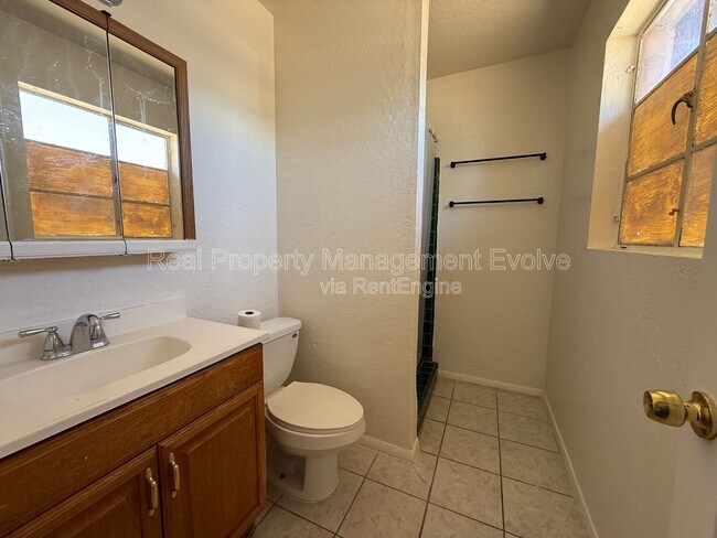 Building Photo - 4021 W Berridge Ln