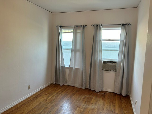 Building Photo - 1242 Edris Dr