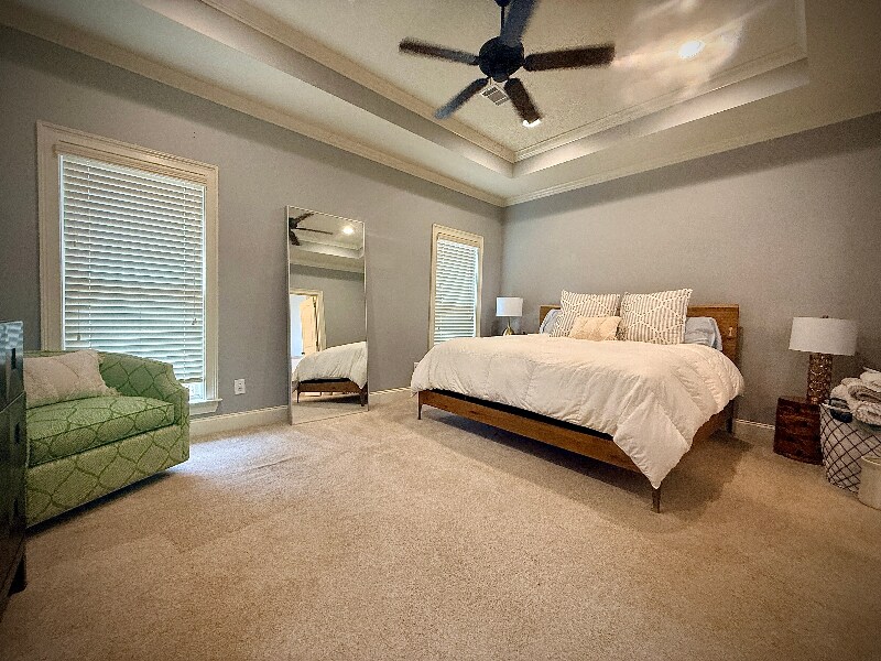 Building Photo - 5812 Lotus Cir