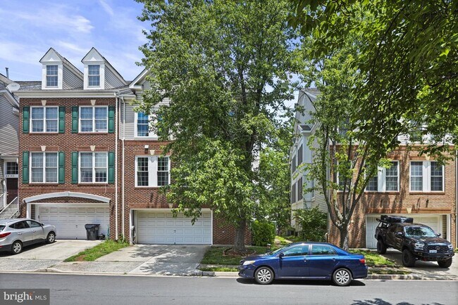 Building Photo - 46186 Walpole Terrace