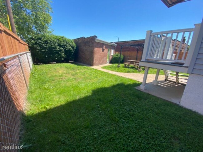 Building Photo - 2 br, 1 bath Apartment - 4963 Botanical Ave