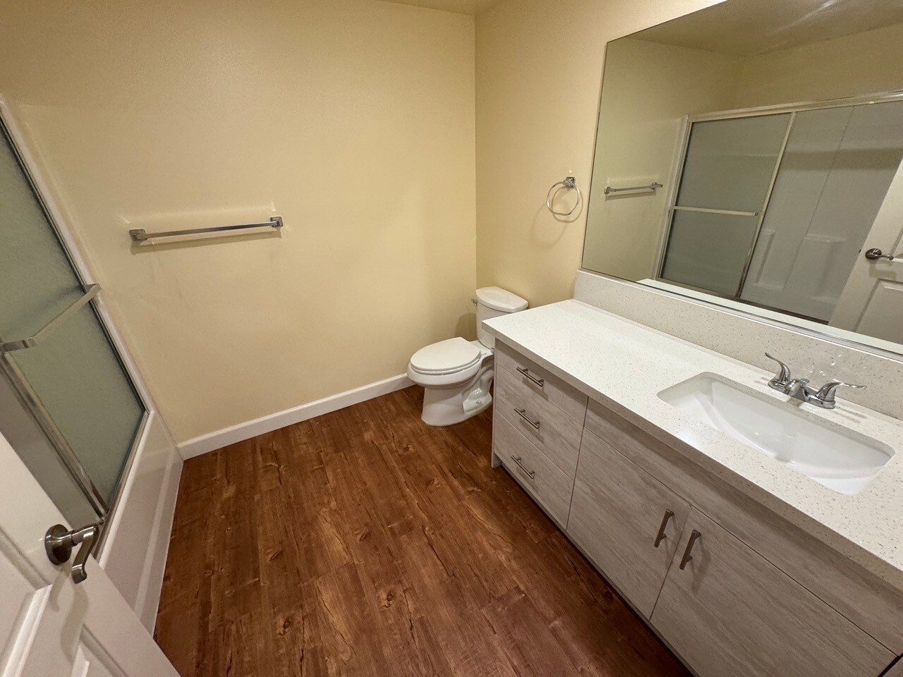 Building Photo - 6718 Sylmar Ave