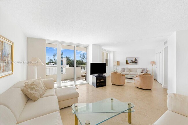Building Photo - 3180 S Ocean Dr