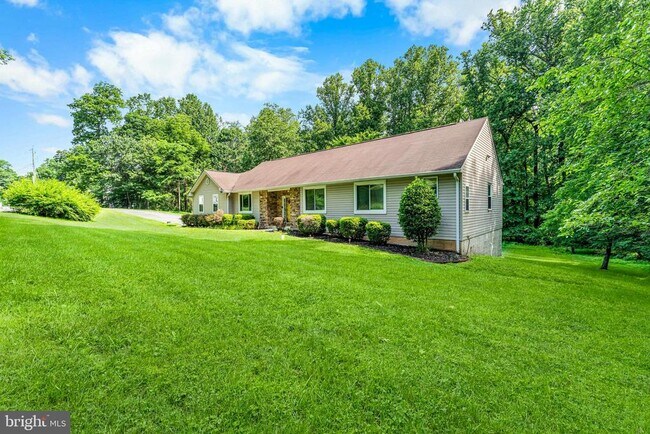 Building Photo - 10870 Hammond Dr