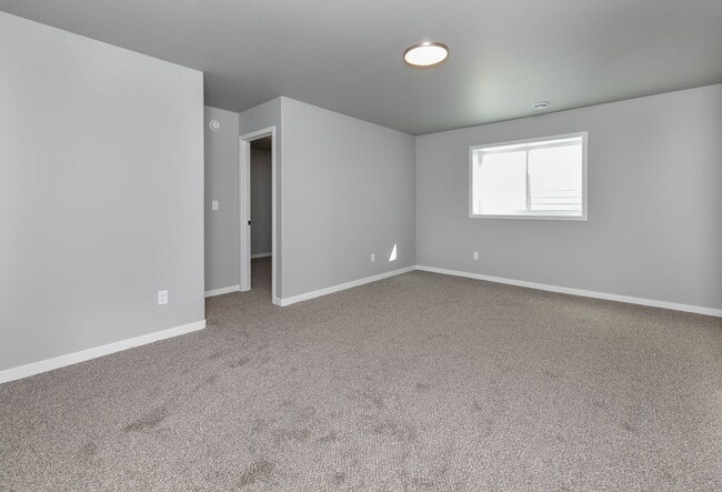 Building Photo - 4-bedroom, 3.5-bathroom West Fargo Single-Family Home w/ 3 Stall Garage