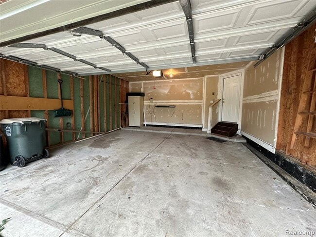 Building Photo - 4446 Sherwood Cir