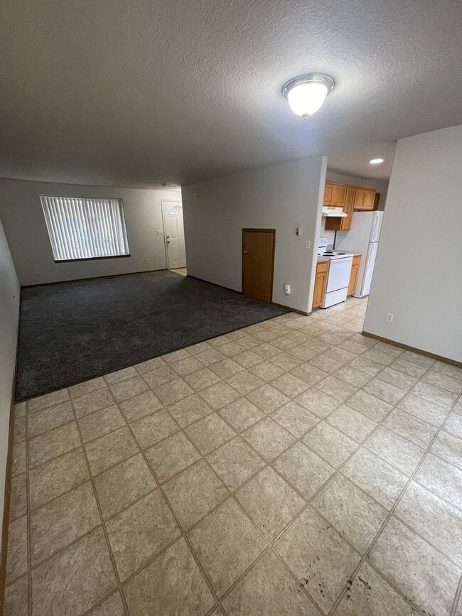 Building Photo - Move In Special! Enjoy $500.00 Off Your First Months Rent On This Freshly Updated Two Bedroom Pet...