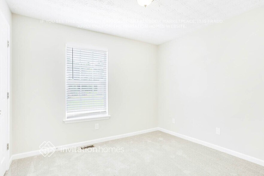 Building Photo - 4103 Lions Gate