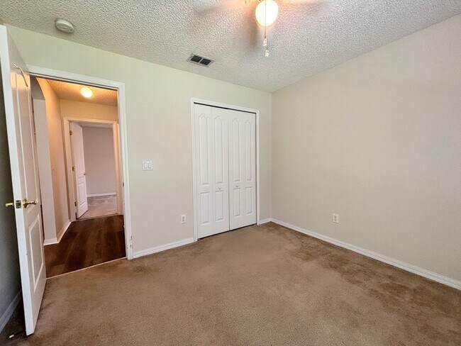 Building Photo - 312 Turtle Dove Dr