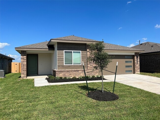 Primary Photo - 7919 Cattleman Vly Dr