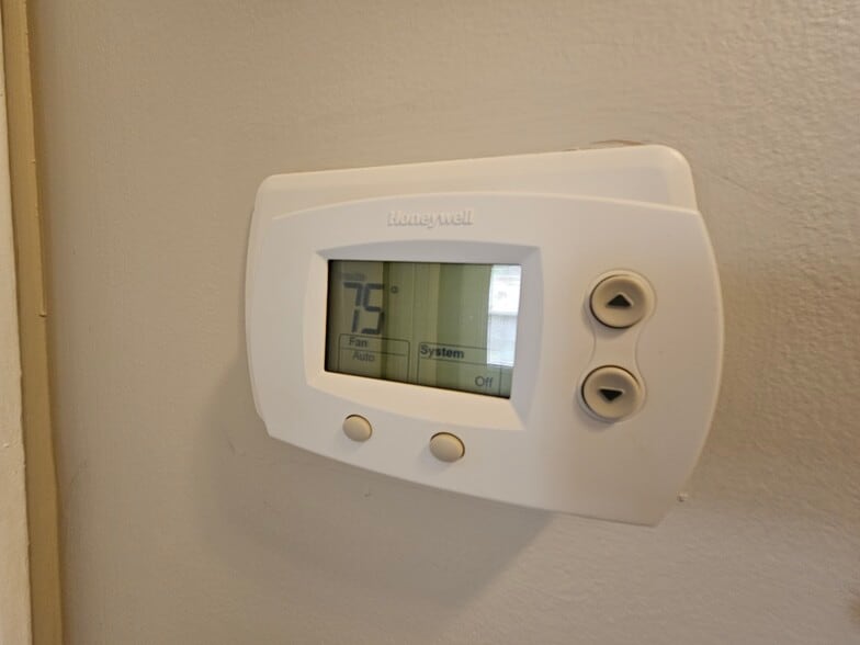 HVAC Control - 305 Pope Field Rd #A