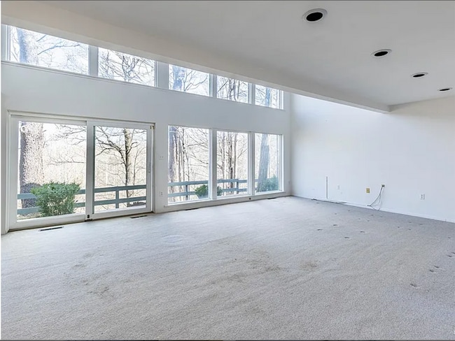 Building Photo - 7520 Spectrum Way