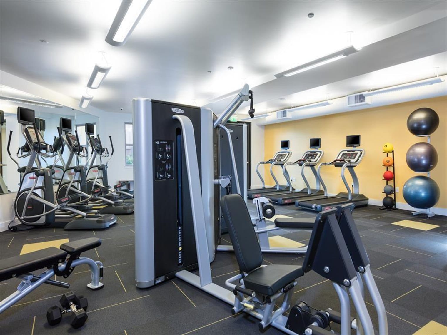 Building Photo - 3088 Baze Rd