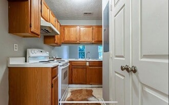 Building Photo - 1031 Plantation Way NW
