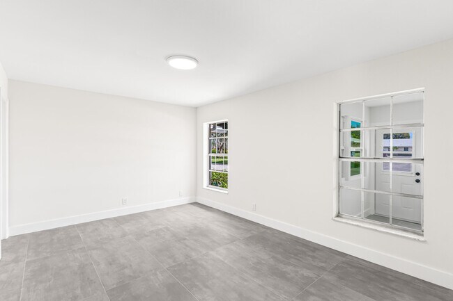 Building Photo - 551 Covered Bridge Blvd