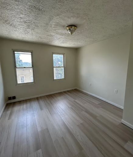 Building Photo - 19 Bellevue St