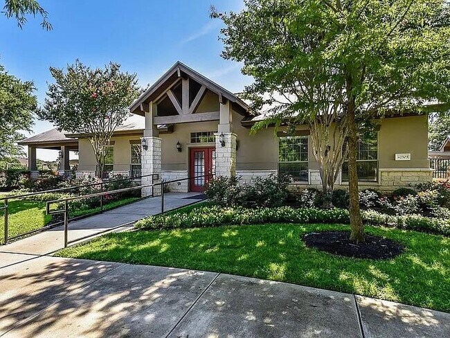 Building Photo - 2529 Mirasol Loop