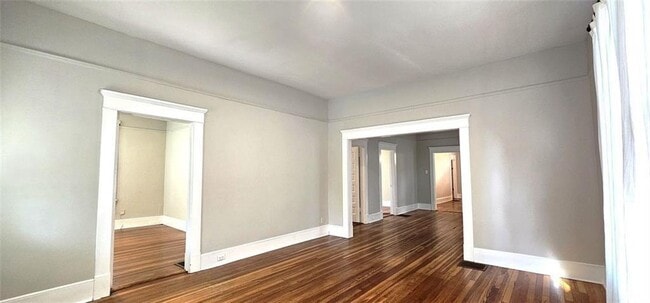 Building Photo - 1047 Ridge Ave