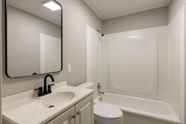 Building Photo - 1531 Wilson Rd