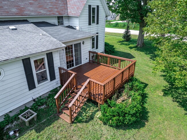 Building Photo - 7496 Wolf Rd