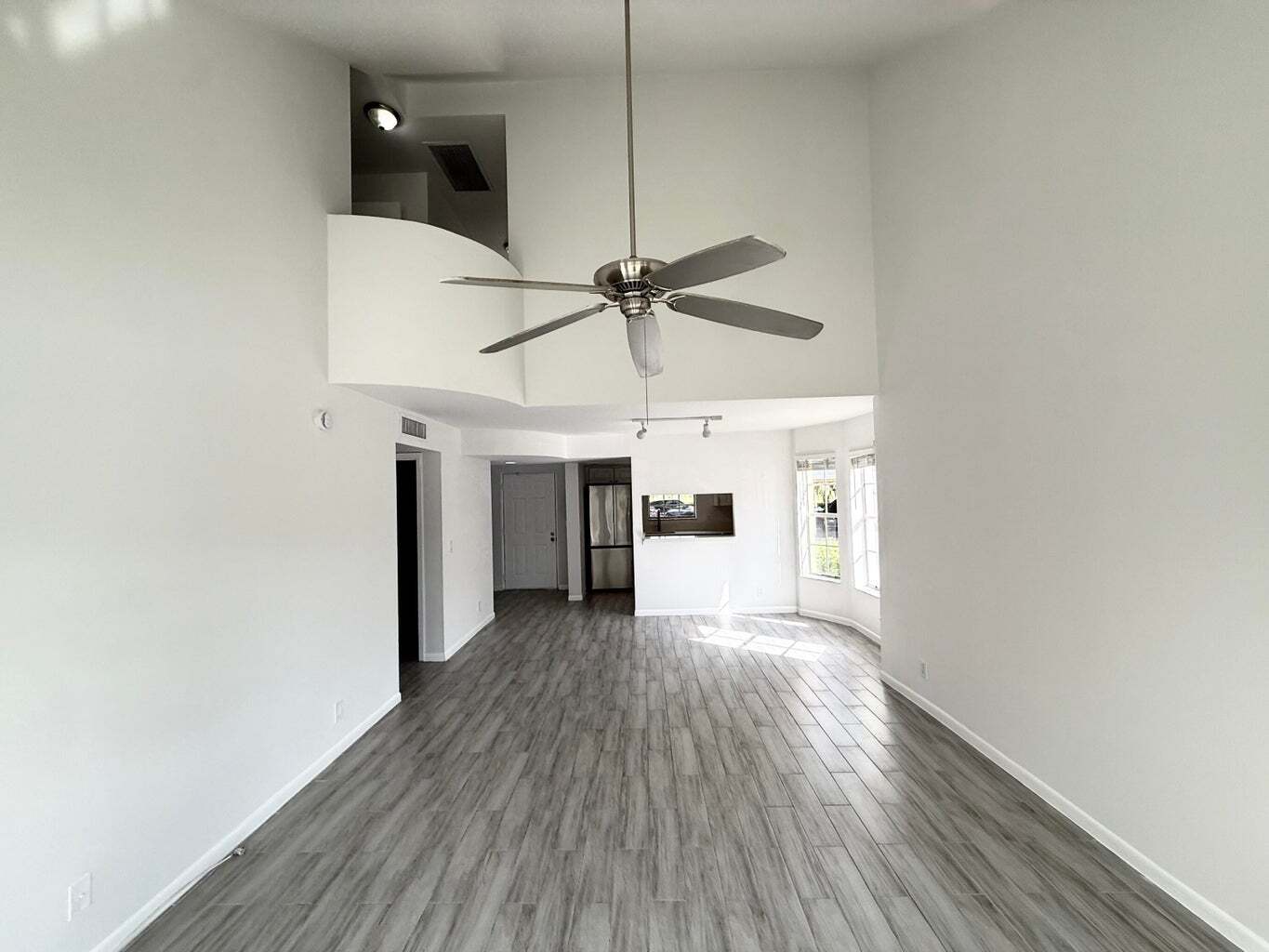 Building Photo - 6307 La Costa Dr