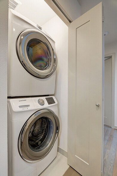 Building Photo - 2218 NW 64th St