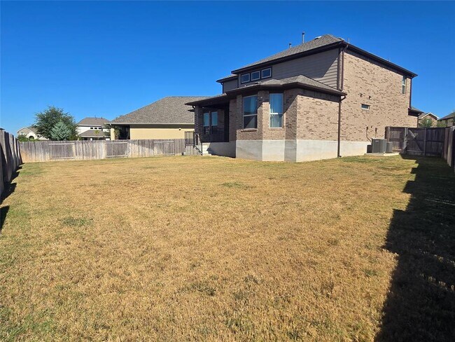 Building Photo - 2320 Bravo Ct