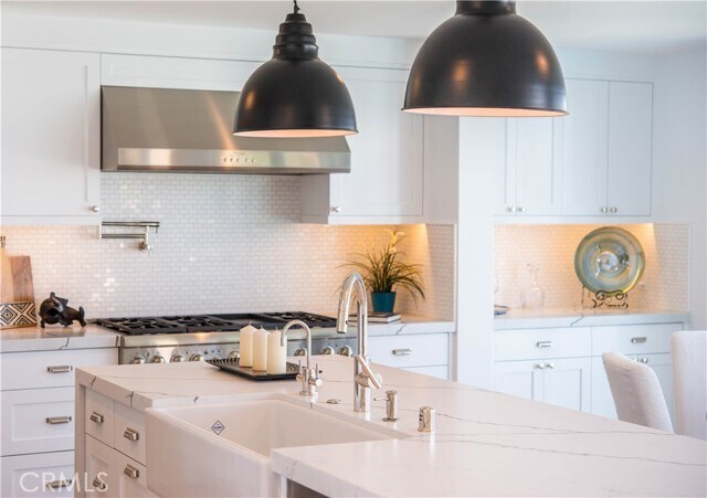 Building Photo - 16449 Tudor Dr