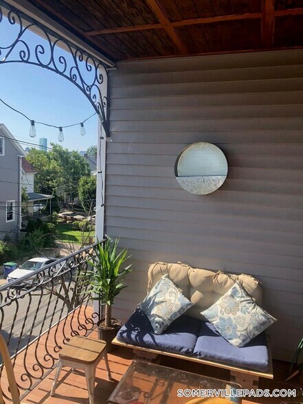 Building Photo - 91 Glen St