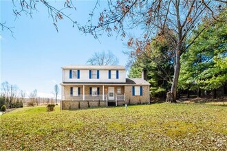 Building Photo - 116 Fox Trot Dr