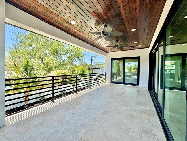 Building Photo - 500 E Davis Blvd