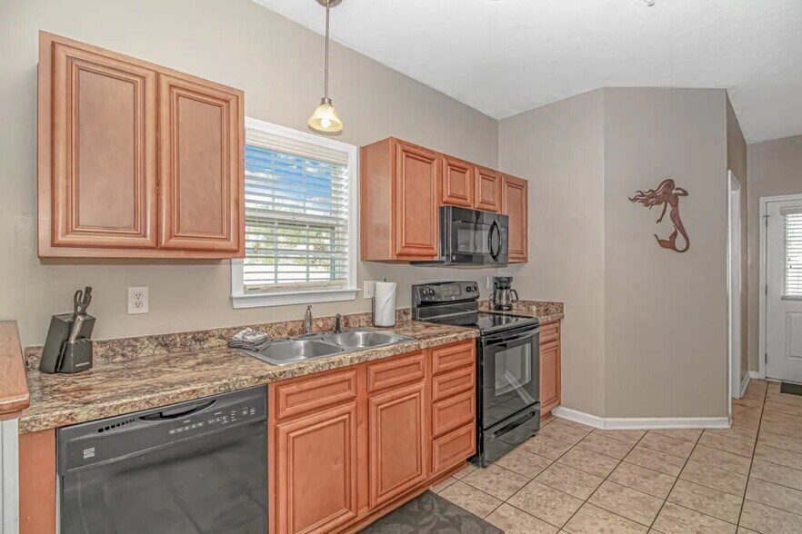 Building Photo - 316 Snorkel Way