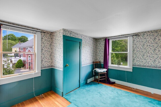 Building Photo - 71 Haverhill St