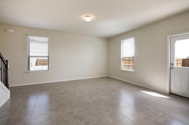 Building Photo - 276 La Dera Dr