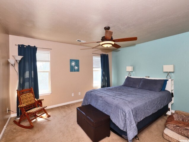 Building Photo - 1892 Goldenrod Way W
