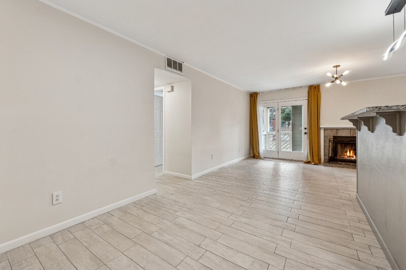 Building Photo - 434 McGill Pl NE
