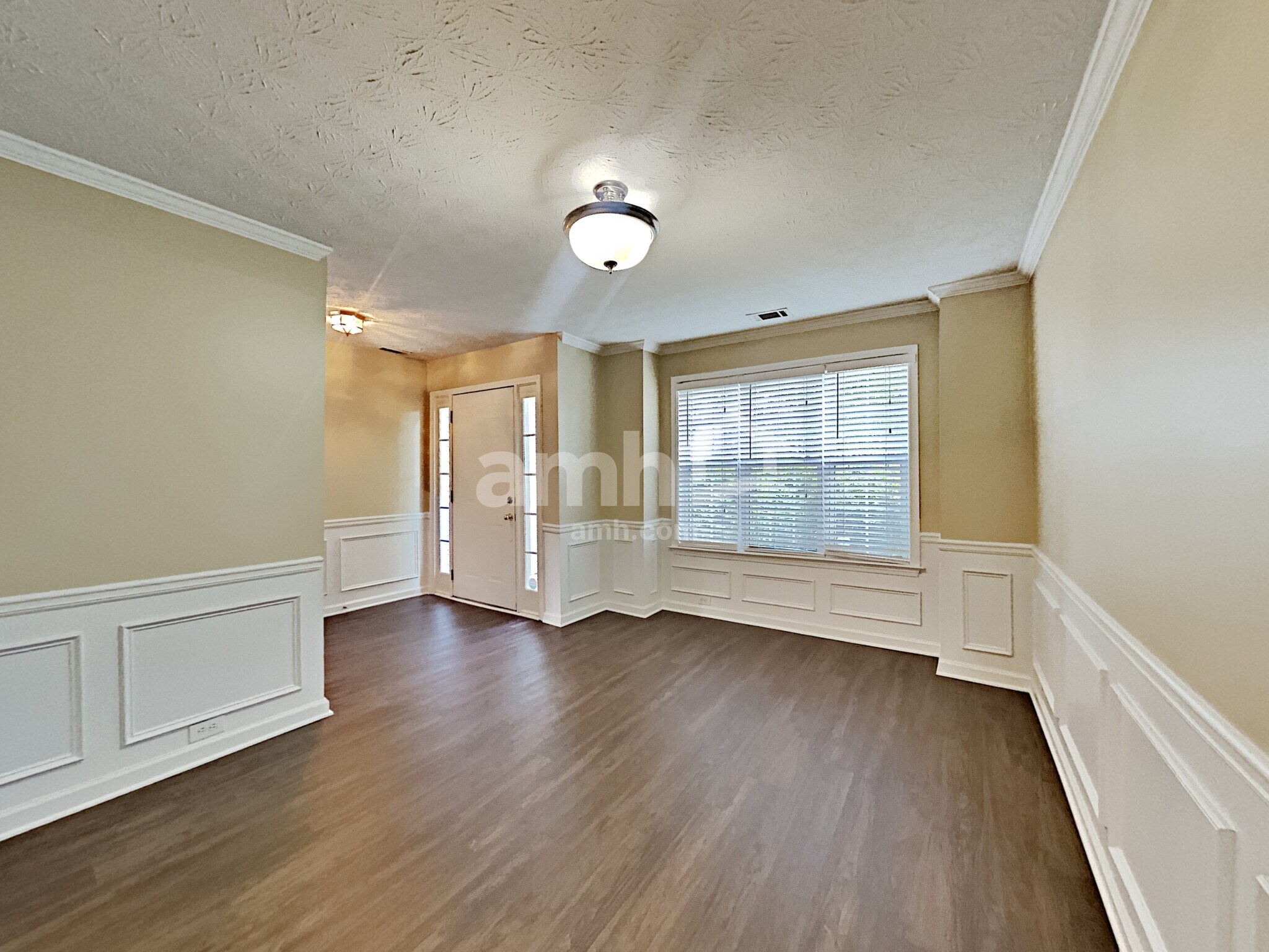Building Photo - 1388 Glenover Way