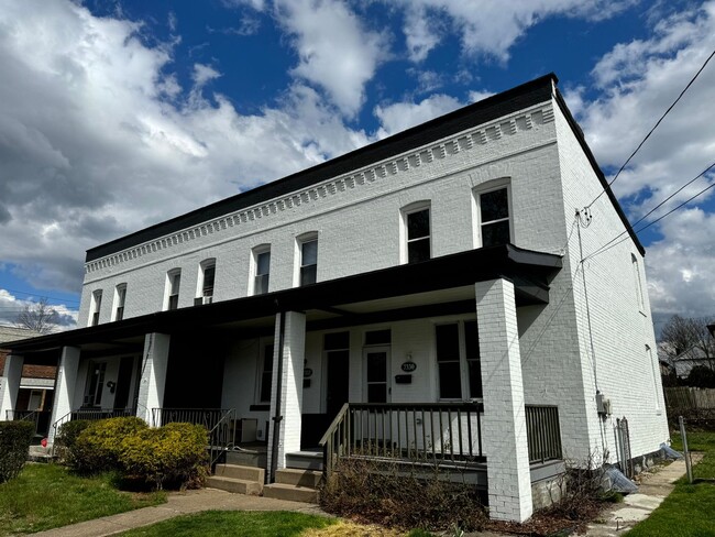 Primary Photo - Lovely Two Bedroom Townhome with Fenced Yard