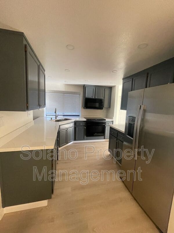 Building Photo - 193 Nautilus Dr