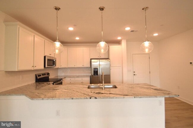 Building Photo - 21731 Dovekie Ter