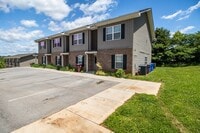 Building Photo - 920 Warrior Hill Dr