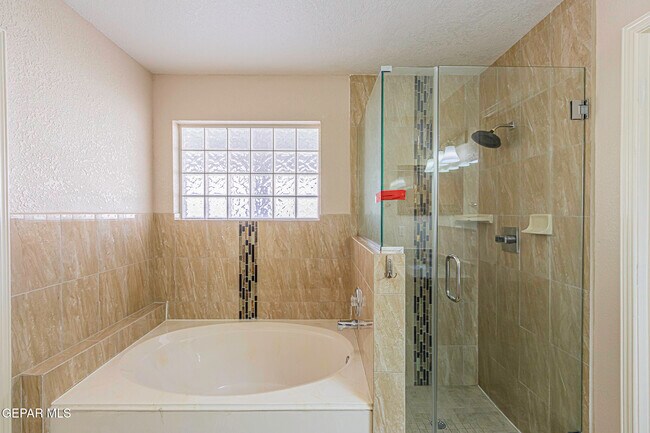 Building Photo - 2266 Nancy McDonald Dr