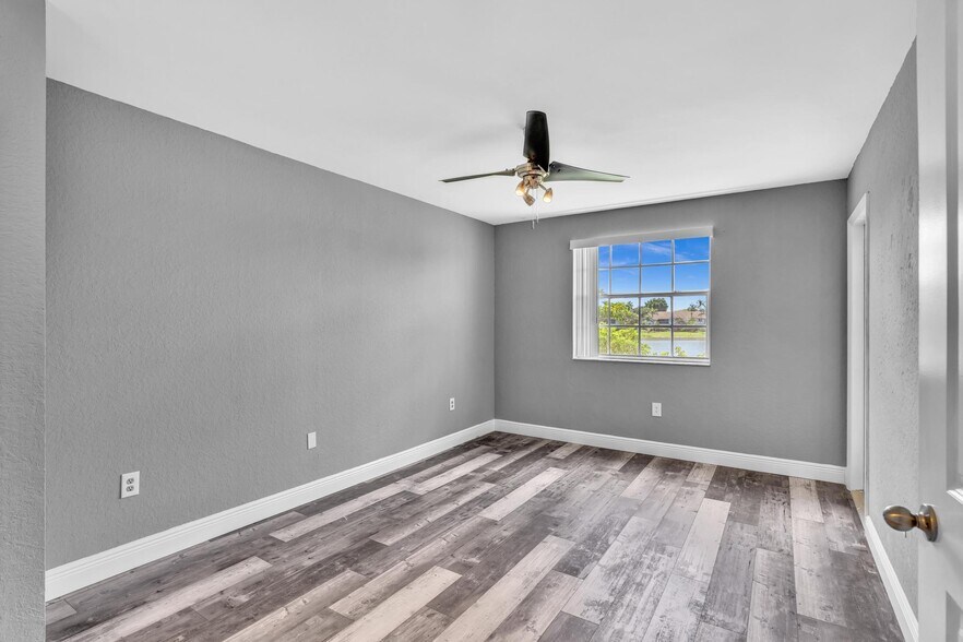 Building Photo - 2850 N Oakland Forest Dr